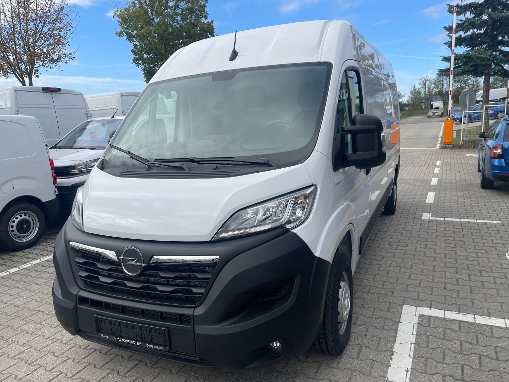 Opel Movano