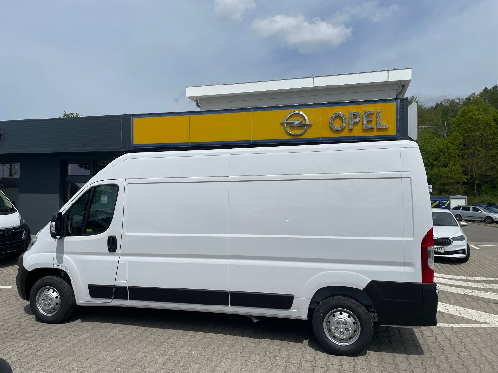 Opel Movano